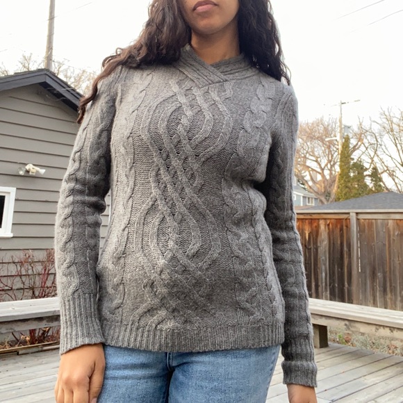 Saks Fifth Avenue - Cashmere Sweater - Picture 3 of 4